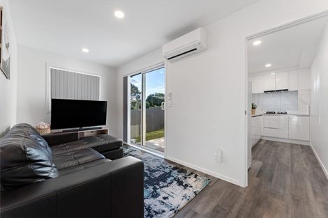 Photo of property in 24 Glendene Avenue, Glendene, Auckland, 0602