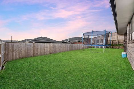 Photo of property in 3 Harris Place, Pokeno, 2402