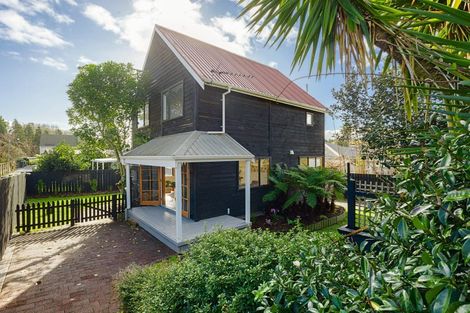 Photo of property in 14 Kiwi Avenue, Forest Lake, Hamilton, 3200