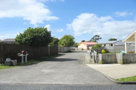 Photo of property in 16a Volta Place, Clendon Park, Auckland, 2103