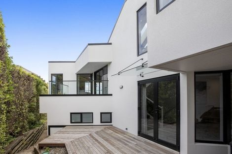 Photo of property in 2/11 Belleview Terrace, Mount Pleasant, Christchurch, 8081