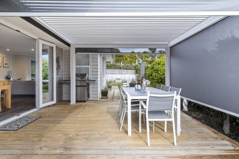 Photo of property in 15 Lydiard Place, Beachlands, Auckland, 2018