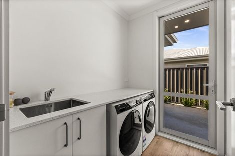 Photo of property in 53 Wai Whatu Street, Meeanee, Napier, 4110