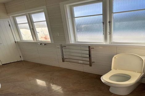 Photo of property in 57 Hayr Road, Three Kings, Auckland, 1042