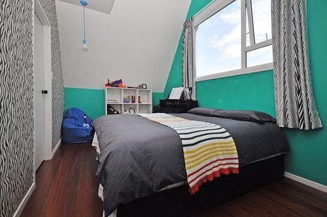 Photo of property in 2/3 County Road, Torbay, Auckland, 0630