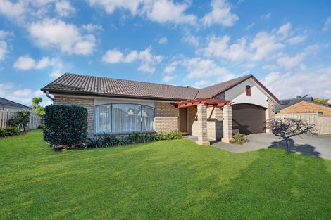 Photo of property in 3 Russett Grove, Henderson, Auckland, 0612
