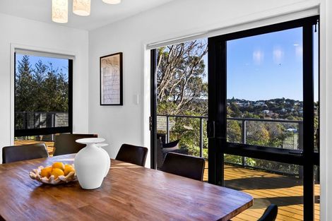 Photo of property in 4 Dale Street, Lower Vogeltown, New Plymouth, 4310