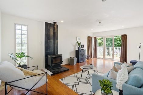 Photo of property in 5 Lendic Avenue, Henderson, Auckland, 0612