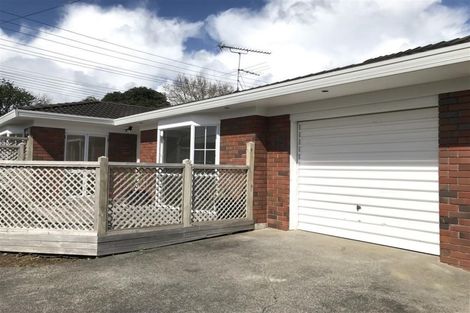 Photo of property in 1/73 Shakespeare Road, Milford, Auckland, 0620