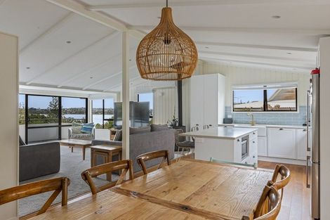 Photo of property in 50 Swann Beach Road, Stanmore Bay, Whangaparaoa, 0932