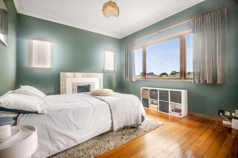 Photo of property in 17 Howden Street, Waiuku, 2123