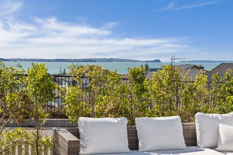 Photo of property in 33 Te Oneroa Way, Long Bay, Auckland, 0630