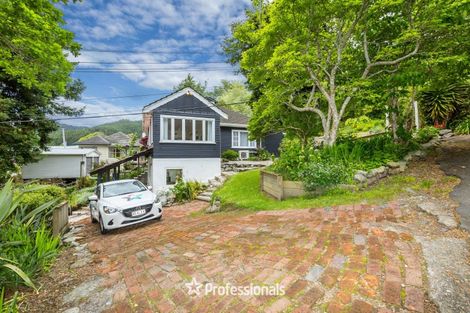 Photo of property in 43 Wyndham Road, Pinehaven, Upper Hutt, 5019