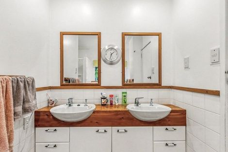 Photo of property in 12 Hunia Street, Marton, 4710
