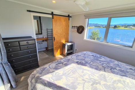 Photo of property in 107 Mahoe Place, Matarangi, Whitianga, 3592