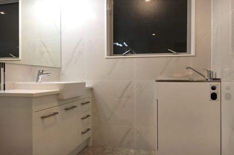 Photo of property in 17 Castlebane Drive, Flat Bush, Auckland, 2019