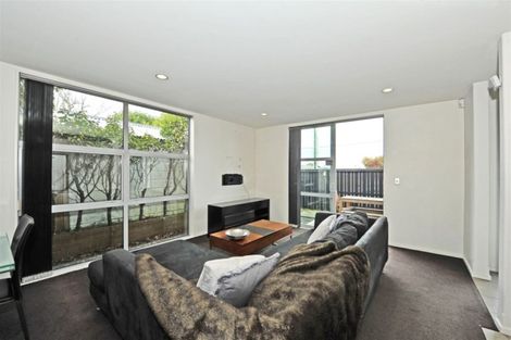 Photo of property in 547 Barbadoes Street, Edgeware, Christchurch, 8013