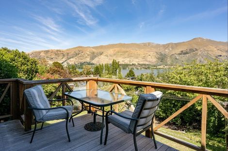 Photo of property in 50 Beacon Point Road, Wanaka, 9305