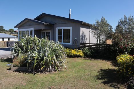 Photo of property in 43 Copinsha Street, Palmerston, 9430