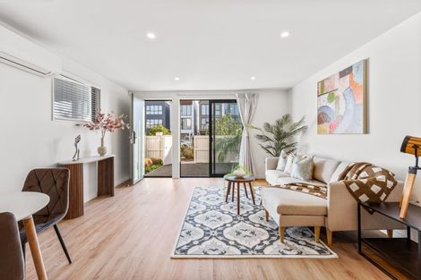 Photo of property in 117 Tarapuka Road, Westgate, Auckland, 0814