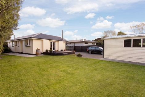 Photo of property in 14 Englefield Road, Belfast, Christchurch, 8051