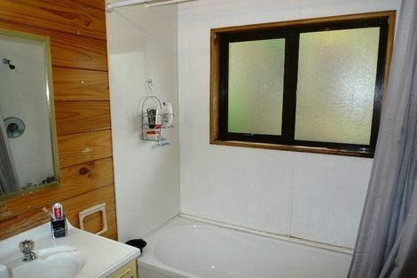 Photo of property in 31b Fitzpatrick Street, Newlands, Wellington, 6037