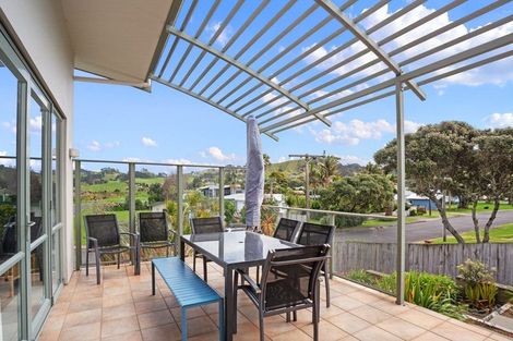 Photo of property in 5a Hillview Road, Waihi Beach, 3611