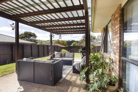 Photo of property in 59 Cabeleigh Drive, Helensville, 0800