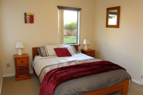 Photo of property in 40 Mahoney Drive, Albany, Auckland, 0632