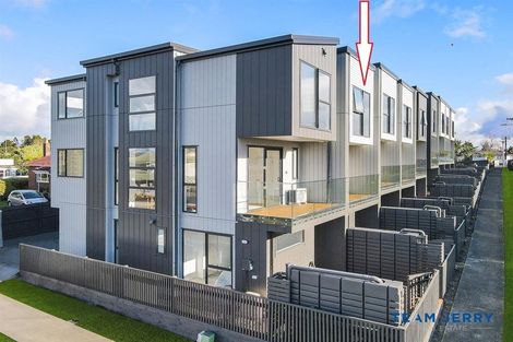 Photo of property in 2/26 Buscomb Avenue, Henderson, Auckland, 0610