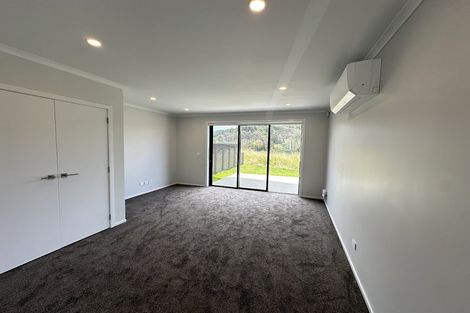 Photo of property in 30 Bee Lane, Whitby, Porirua, 5024