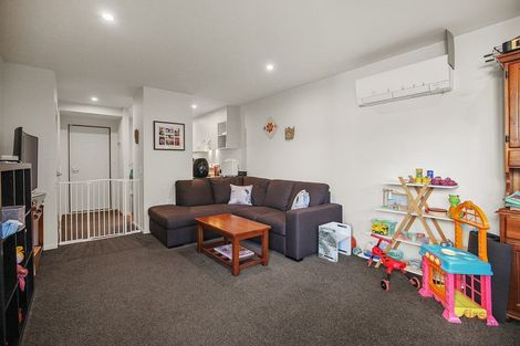 Photo of property in 5/87 Grafton Street, Waltham, Christchurch, 8011