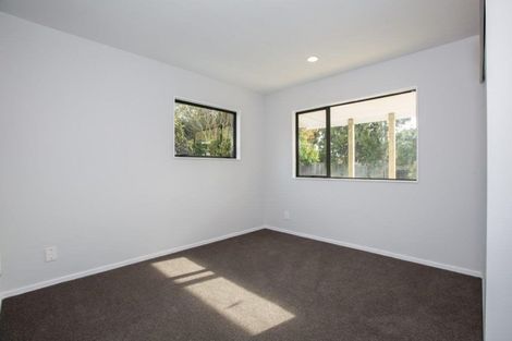 Photo of property in 2a Kamara Road, Glen Eden, Auckland, 0602