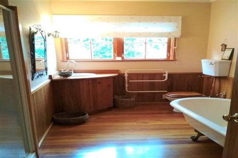 Photo of property in 79 Simla Crescent, Khandallah, Wellington, 6035