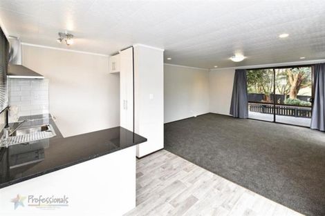 Photo of property in 36 Seaward Place, Wattle Downs, Auckland, 2103