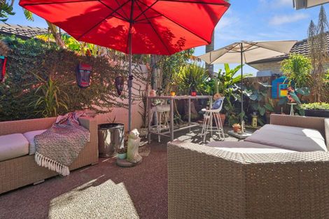 Photo of property in 41 Matene Place, Papamoa Beach, Papamoa, 3118