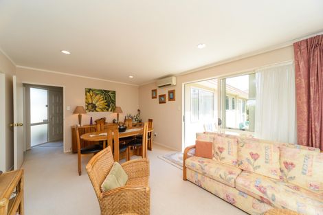 Photo of property in 100 Parnell Heights, Kelvin Grove, Palmerston North, 4414