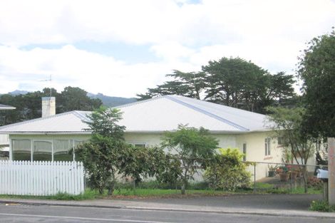 Photo of property in 233 Forest Hill Road, Waiatarua, Auckland, 0612
