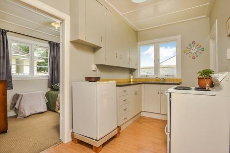 Photo of property in 1/87 Kayes Road, Pukekohe, 2120