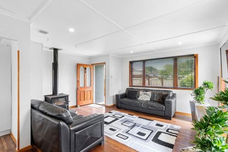 Photo of property in 78 Kirk Street, Otaki, 5512