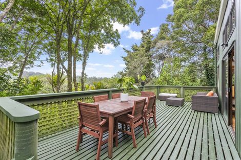 Photo of property in 18 Tinopai Road, Titirangi, Auckland, 0604