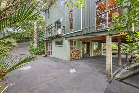 Photo of property in 18 Tinopai Road, Titirangi, Auckland, 0604