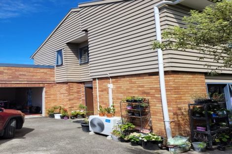 Photo of property in 4c Kelkirk Street, Kelston, Auckland, 0602