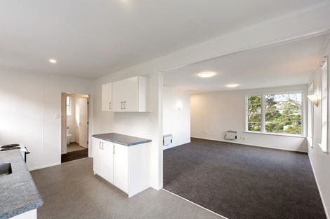 Photo of property in 98 Ruskin Road, Newlands, Wellington, 6037