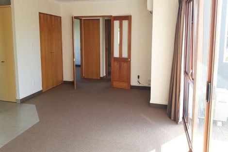 Photo of property in 2/90 Springfield Road, St Albans, Christchurch, 8014