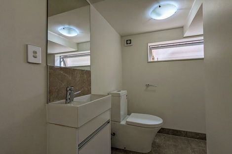 Photo of property in 16 Kira Road, Flat Bush, Auckland, 2016