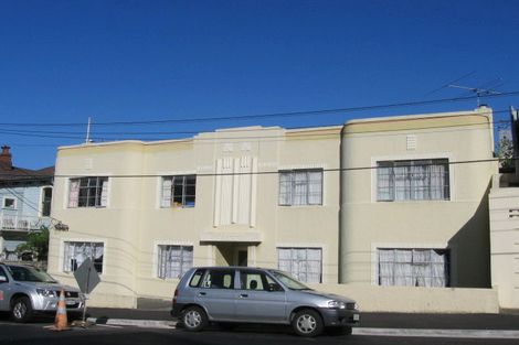 Photo of property in Hamilton Flats, 5/9 Hawker Street, Mount Victoria, Wellington, 6011