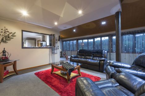 Photo of property in 17 Roger Guy Place, Welcome Bay, Tauranga, 3175