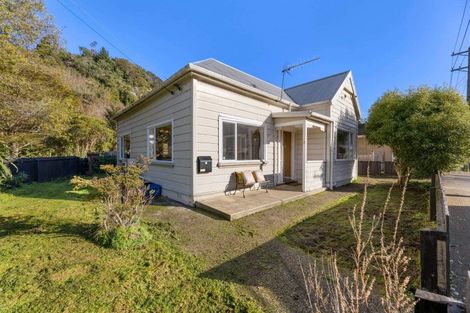 Photo of property in 17 Woodhaugh Street, Woodhaugh, Dunedin, 9010