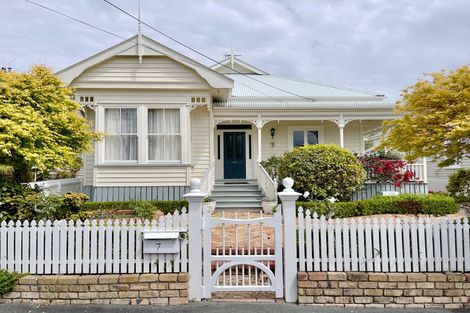 Photo of property in 7 Grahame Street, Devonport, Auckland, 0624